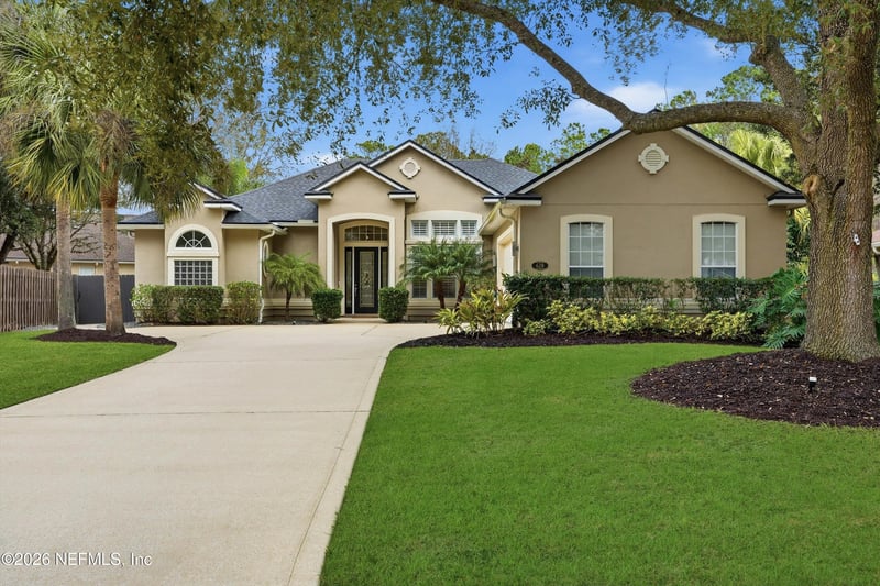 628 Pelham Rd, St Johns, FL 32092