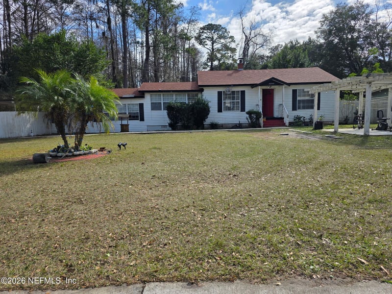 2285 Lake Dr, Jacksonville, FL 32246