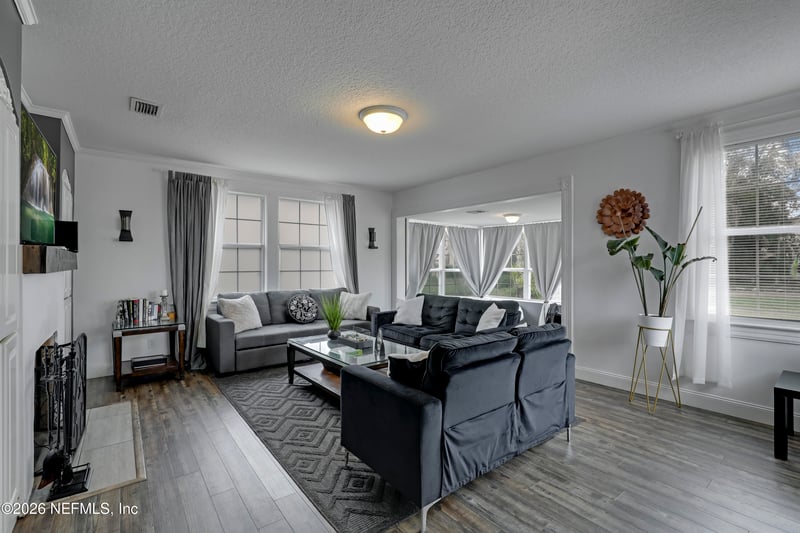 124 Trout River Dr, Jacksonville, FL 32208