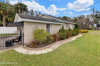 124 Trout River Dr, Jacksonville, FL 32208