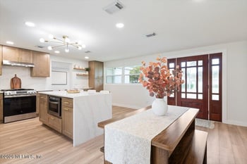 490 Mako Dr, Atlantic Beach, FL 32233