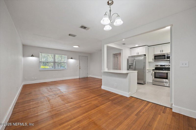 6923 Gaillardia Rd, Jacksonville, FL 32211