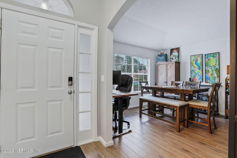 792 Pleasure Bay Dr, Jacksonville, FL 32225