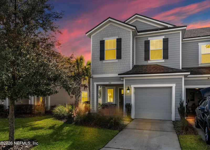 288 Anthony Dr, Jacksonville, FL 32218