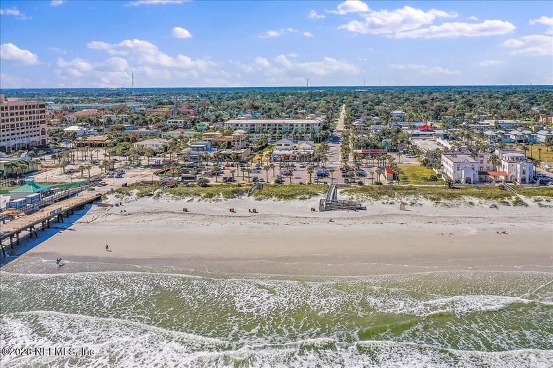 525 3rd St #309, Jacksonville Beach, FL 32250