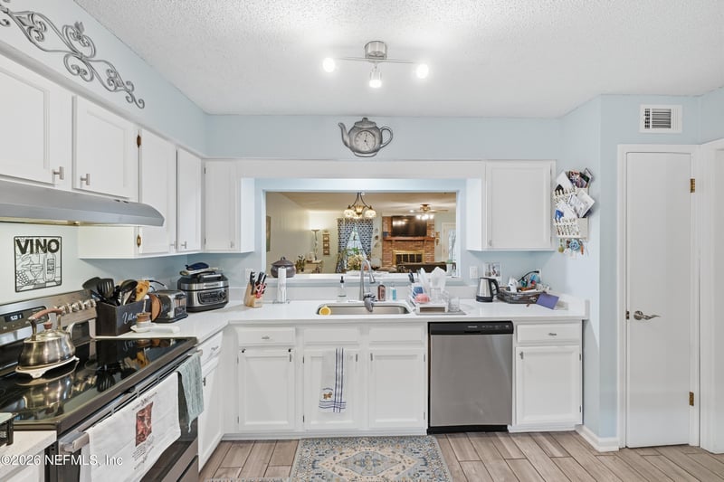 4407 Millstone Ct, Jacksonville, FL 32257