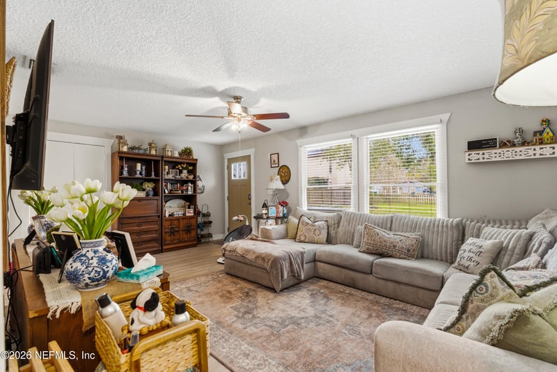 5188 Tan St, Jacksonville, FL 32258