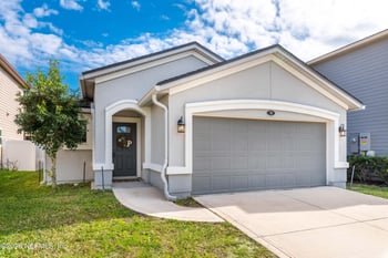 74 Sanderson Dr, Jacksonville, FL 32259