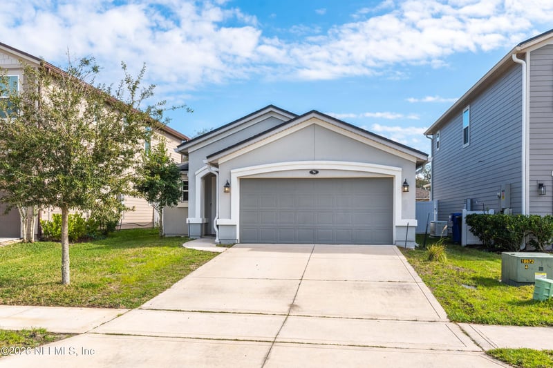 74 Sanderson Dr, Jacksonville, FL 32259