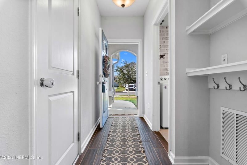 74 Sanderson Dr, Jacksonville, FL 32259