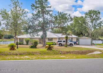 135 Ashley Lake Dr, Melrose, FL 32666