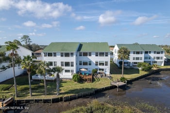 3327 Lighthouse Point Ln, Jacksonville, FL 32250