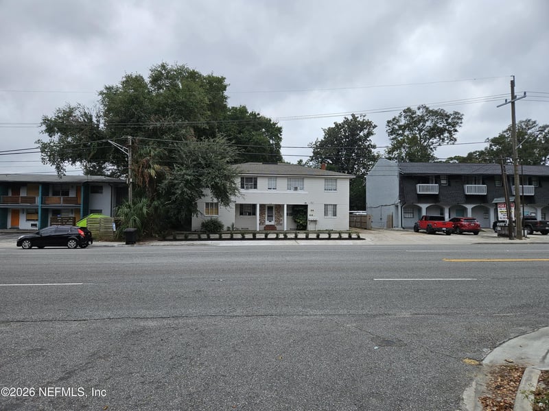 5718 Merrill Rd, Jacksonville, FL 32277