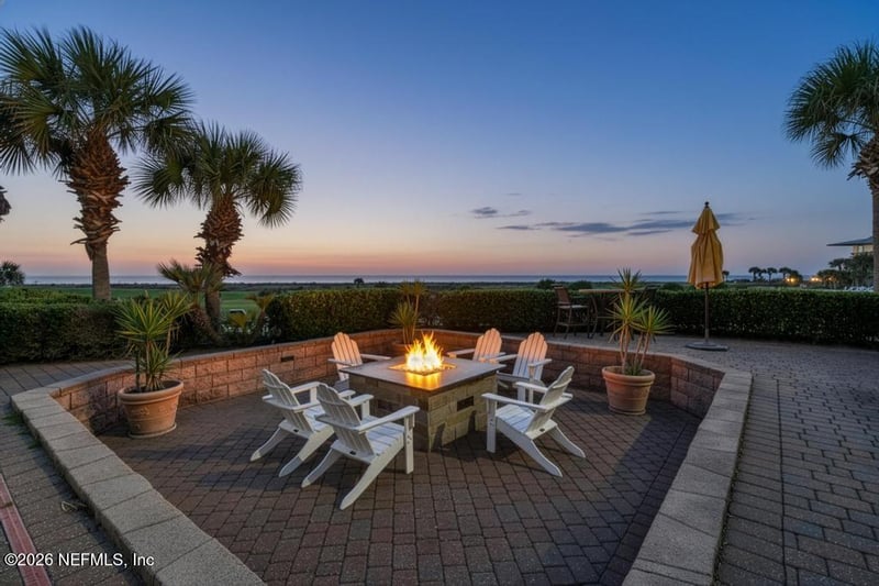 320 Ocean Crest Dr, Palm Coast, FL 32137