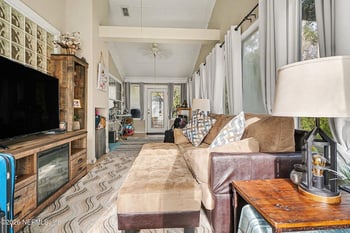 4451 Barber Rd, Macclenny, FL 32063