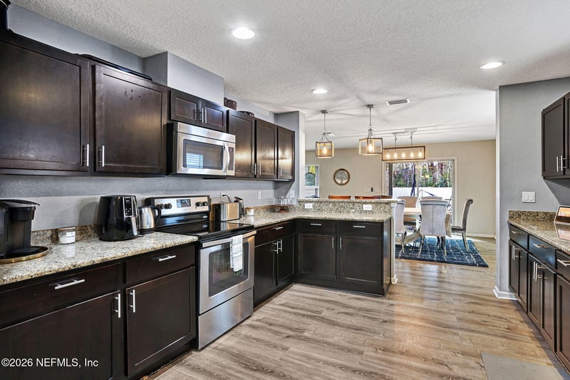 2172 Chandlers Walk Ln, Jacksonville, FL 32246