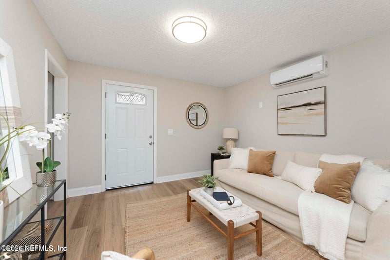 714 2nd St, Jacksonville Beach, FL 32250