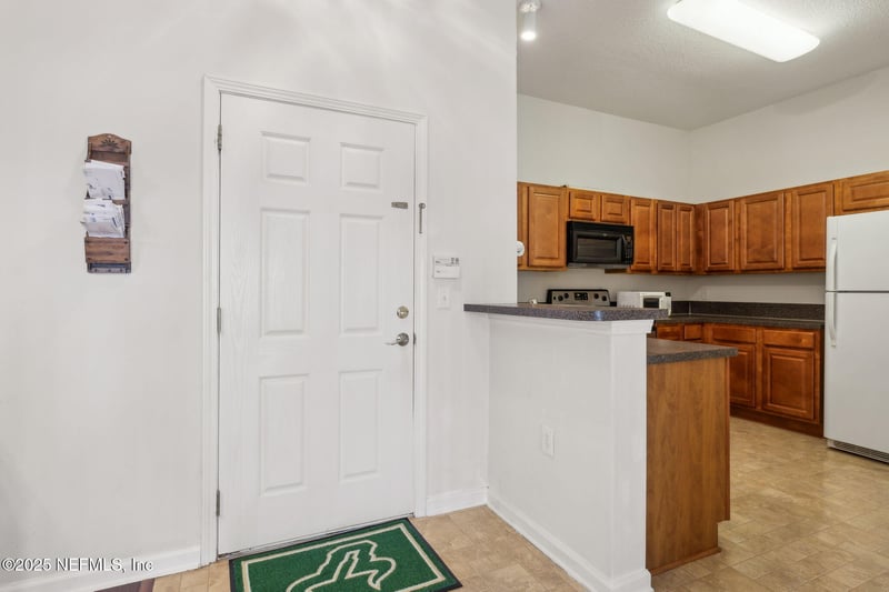 5050 Playpen Dr #4-7, Jacksonville, FL 32210