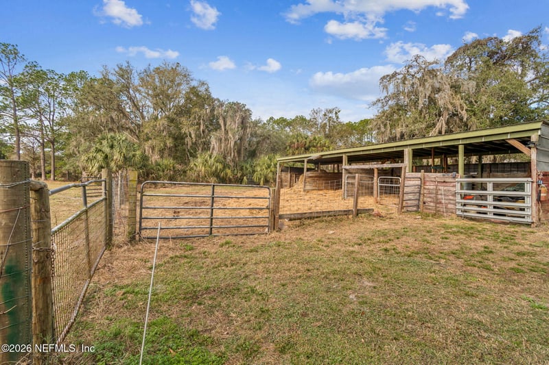 118 Darby Dr, Palatka, FL 32177