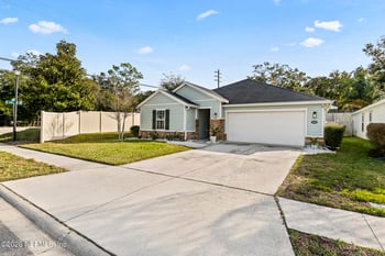 10692 Abbot Cove Dr, Jacksonville, FL 32225