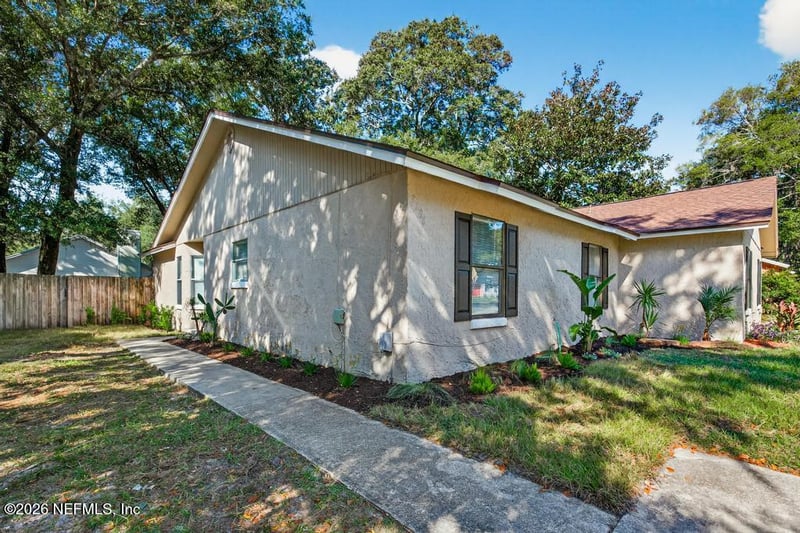 2268 Cypress Landing Dr, Jacksonville, FL 32233