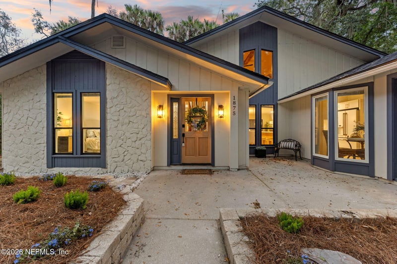 1875 Live Oak Ln, Atlantic Beach, FL 32233