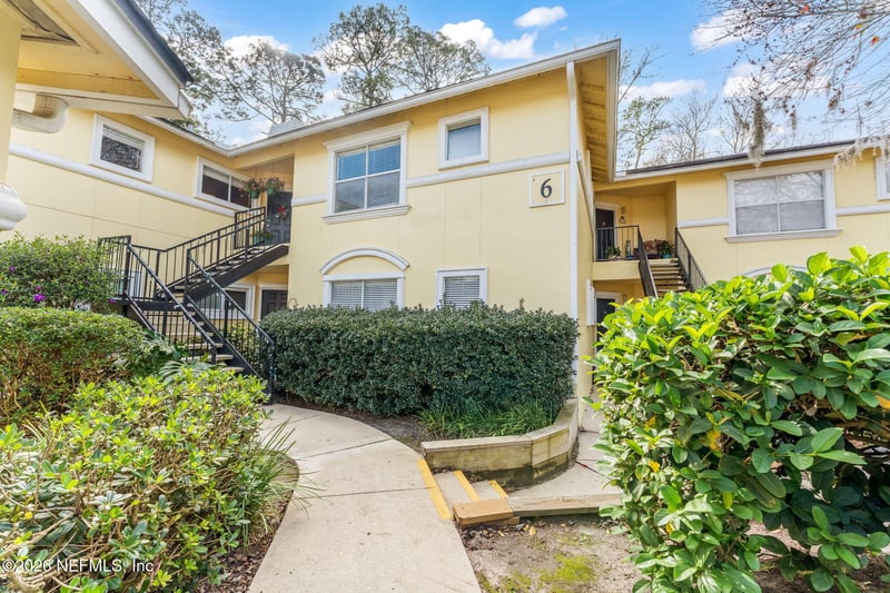 1800 The Greens Way #609, Jacksonville Beach, FL 32250