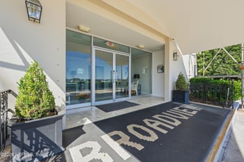 1560 Lancaster Ter #908, Jacksonville, FL 32204