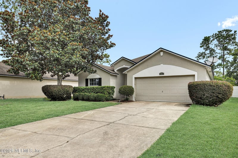 3751 Longleaf Forest Ln, Jacksonville, FL 32210