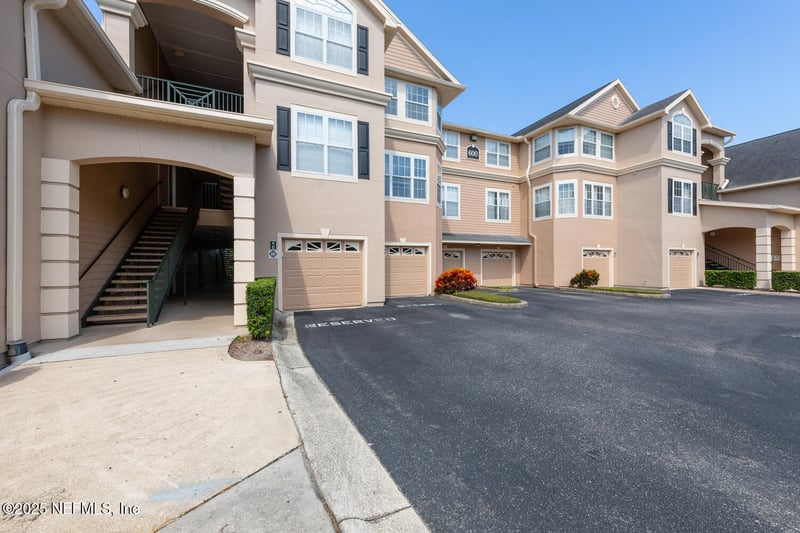 13810 Sutton Park Dr #636, Jacksonville, FL 32224