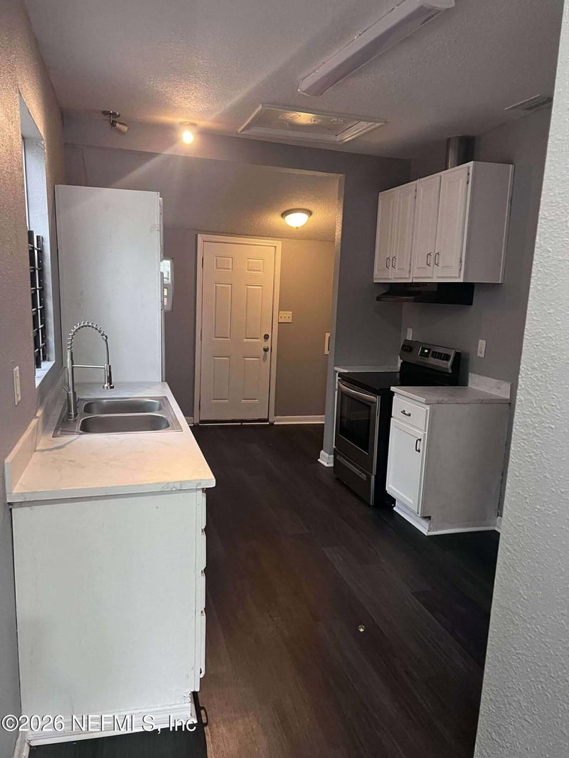 2965 Dignan St, Jacksonville, FL 32254