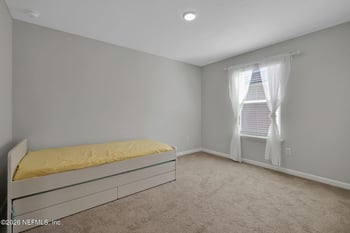 383 Narrowleaf Dr, St Johns, FL 32259