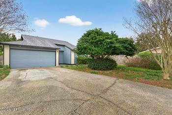 1954 Hazelnut Rn, Orange Park, FL 32073