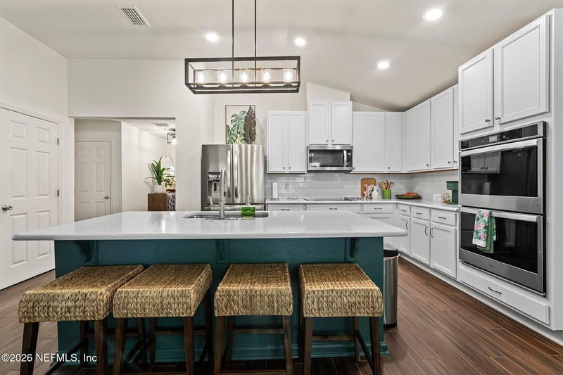 10692 Abbot Cove Dr, Jacksonville, FL 32225