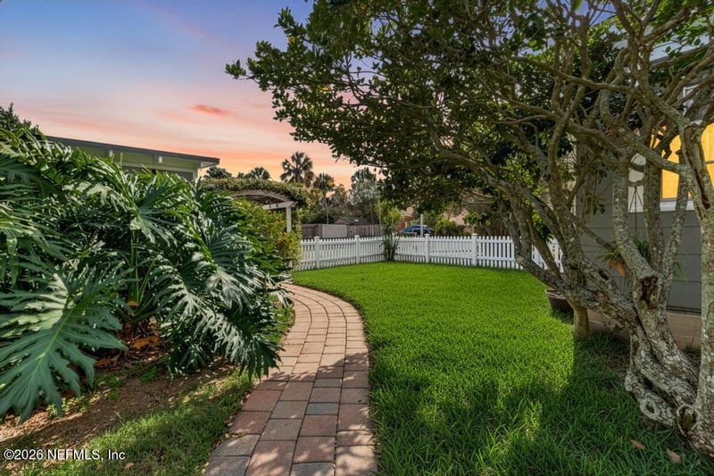 525 13th Ave, Jacksonville Beach, FL 32250