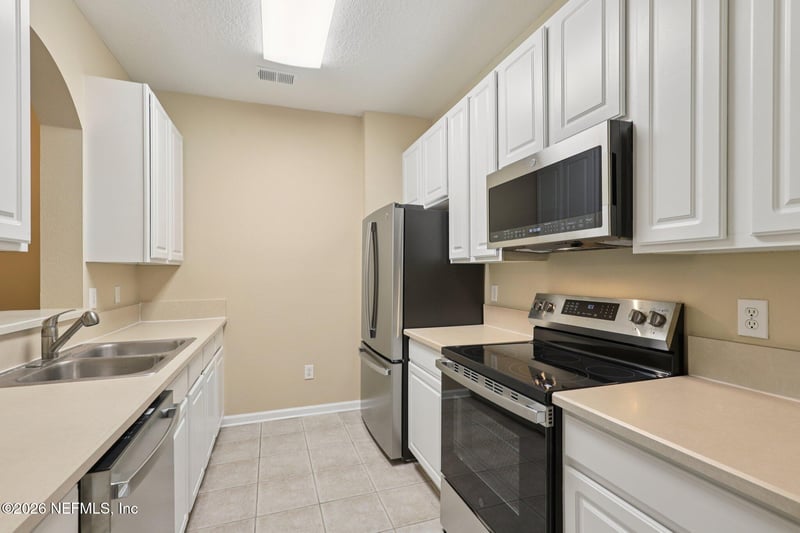 7801 Point Meadows Dr #1108, Jacksonville, FL 32256