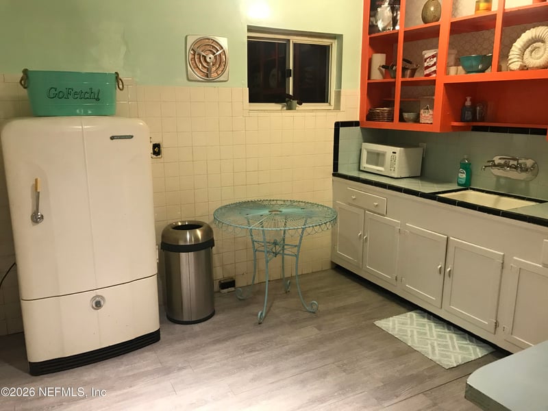 611 4th St, Jacksonville Beach, FL 32250