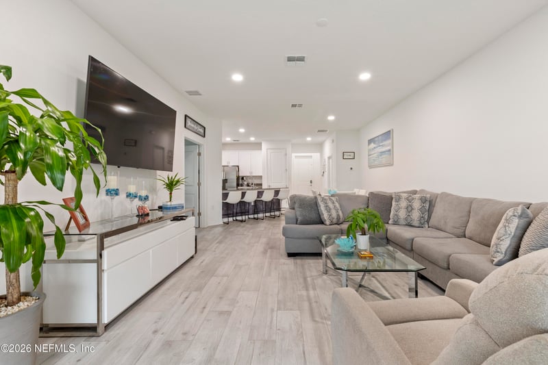 1184 Sand Trap Ct, Daytona Beach, FL 32124