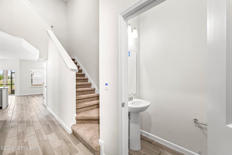 10357 Benson Lake Dr, Jacksonville, FL 32222