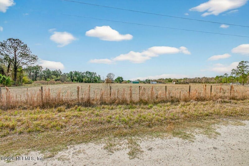 16815 95th Ave, Waldo, FL 32694