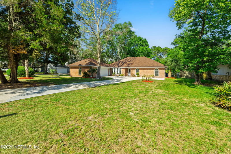 4535 Whispering Inlet Dr, Jacksonville, FL 32277