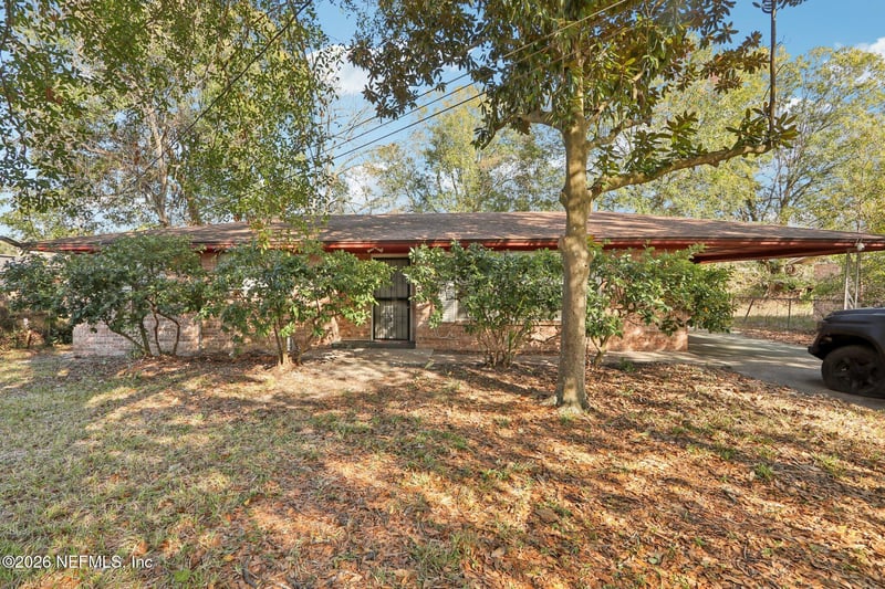 5127 Security Ln, Jacksonville, FL 32209