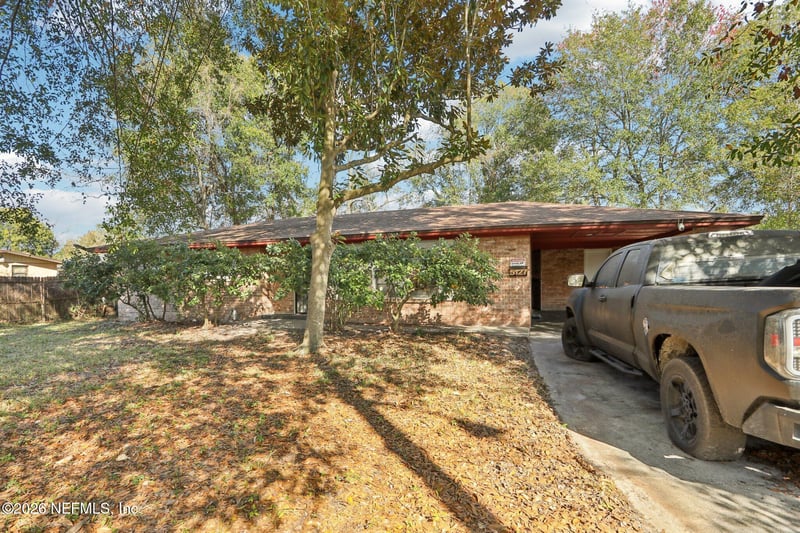 5127 Security Ln, Jacksonville, FL 32209