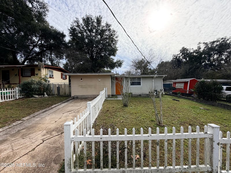 7952 Hare Ave, Jacksonville, FL 32211