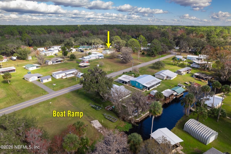 117 Lake View Ave, Georgetown, FL 32139