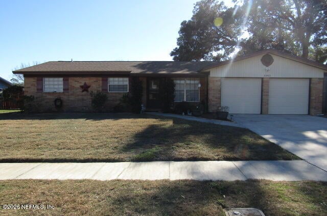 1042 Grove Park Ln, Orange Park, FL 32073