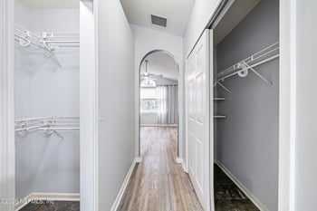 2484 Egrets Glade Dr, Jacksonville, FL 32224