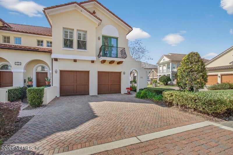 5030 Paradise Pond Ln #102, Jacksonville, FL 32207