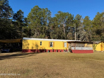 1005 Selma Ave, Interlachen, FL 32140