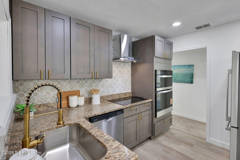 3021 Phyllis St, Jacksonville, FL 32205